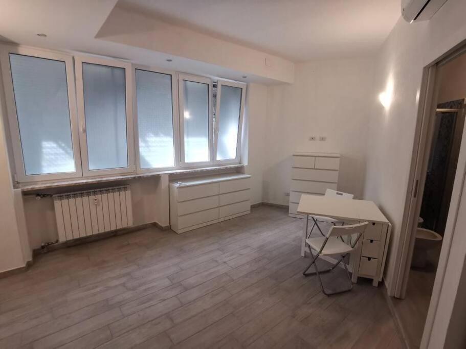Confortable And Centrally Milan Flat المظهر الخارجي الصورة